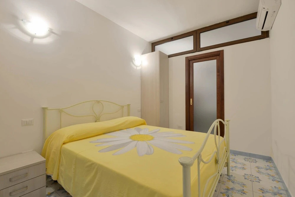 Standard Double room with balcony (full double bed)