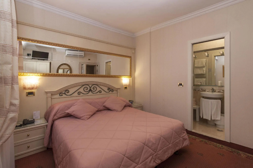 Classic room