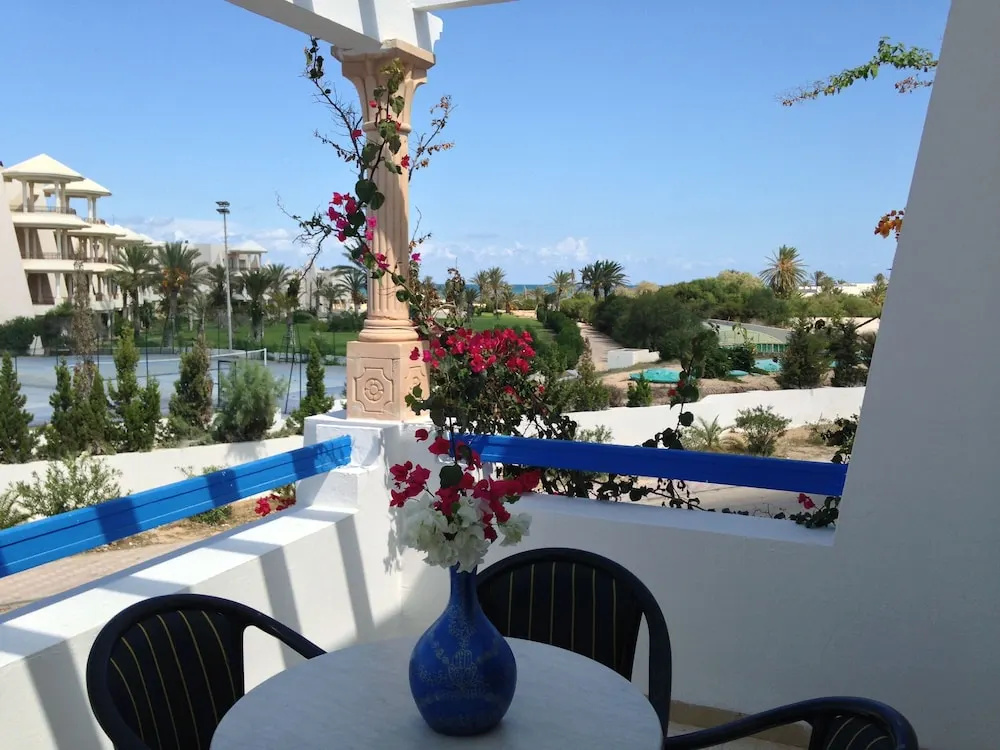 2 Bedrooms Standard Quadruple Apartment