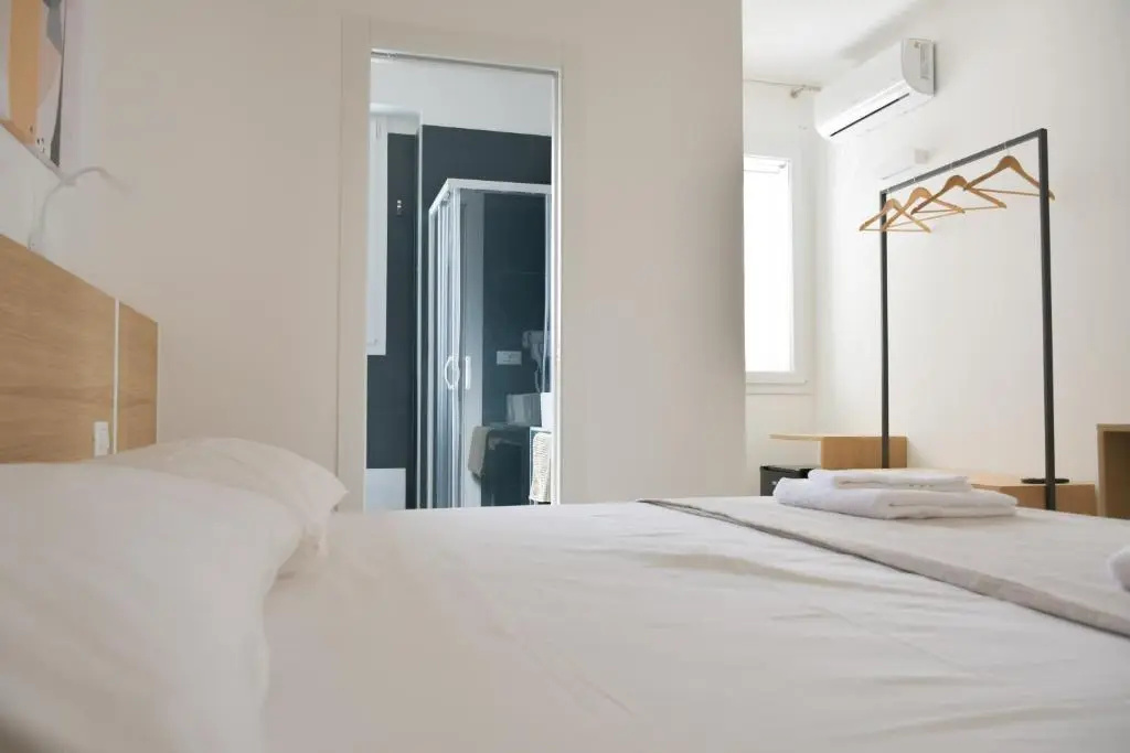 Standard Double room with balcony (full double bed)