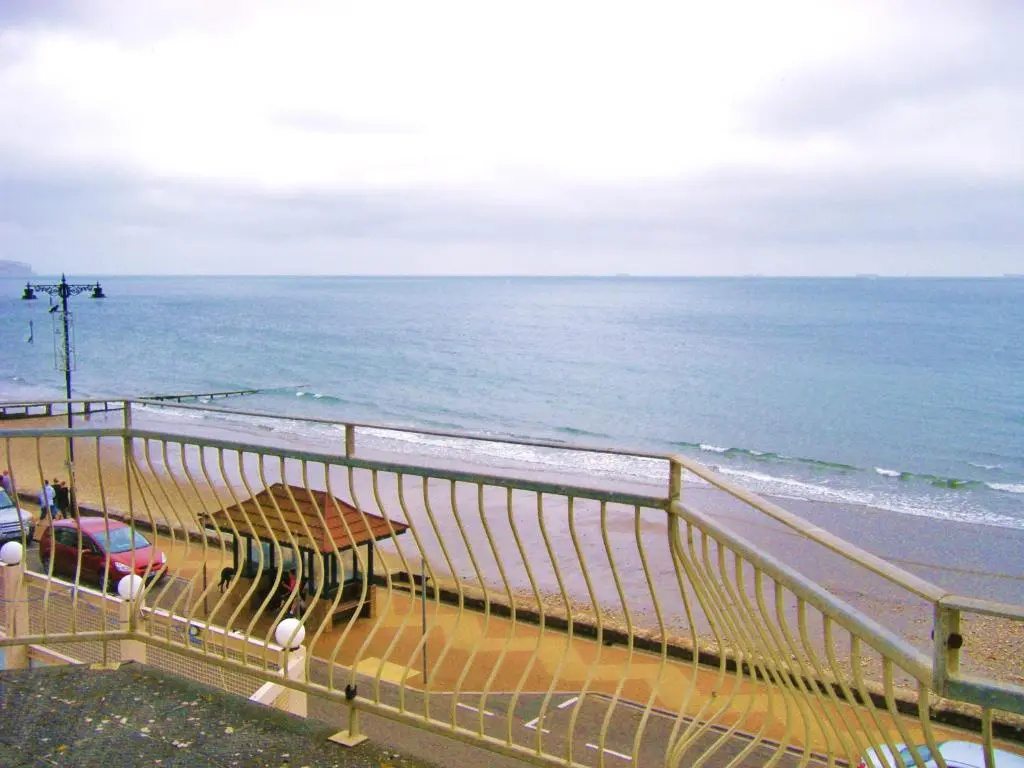 Deluxe Double room with balcony and with sea view (full double bed)