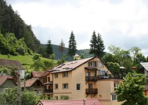Balcony & Terrace