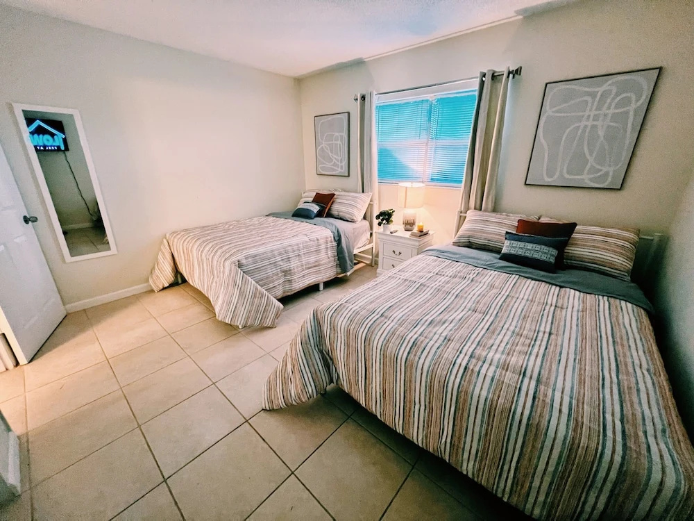 1 Bedroom Deluxe Quadruple room