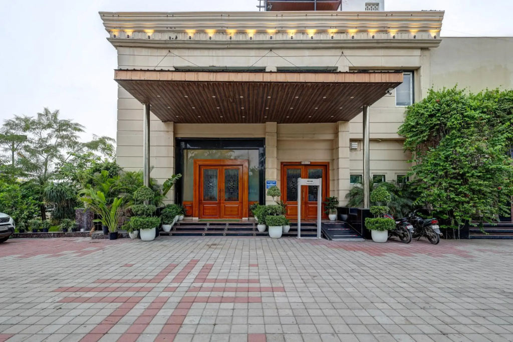 Lavanya Motel