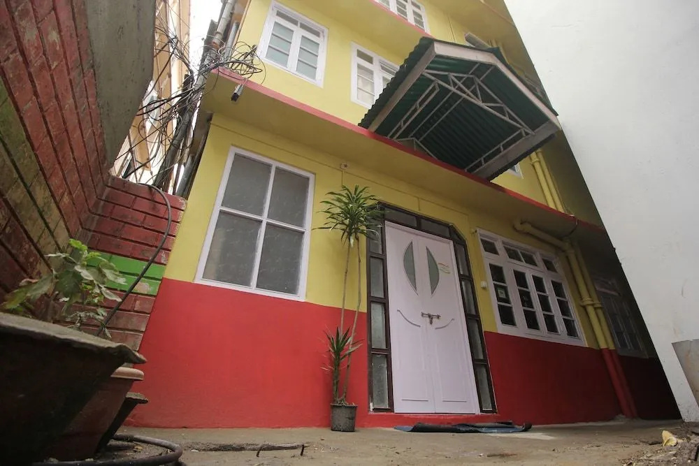 OYO 8488 Hotel Tashi Yang