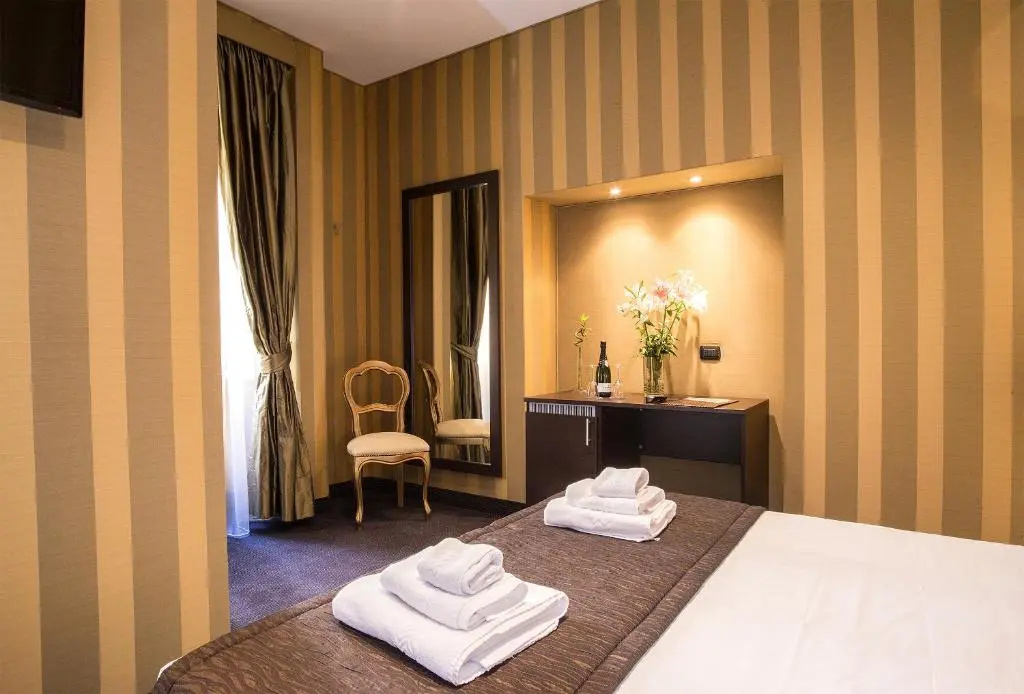 Hotel photo 2