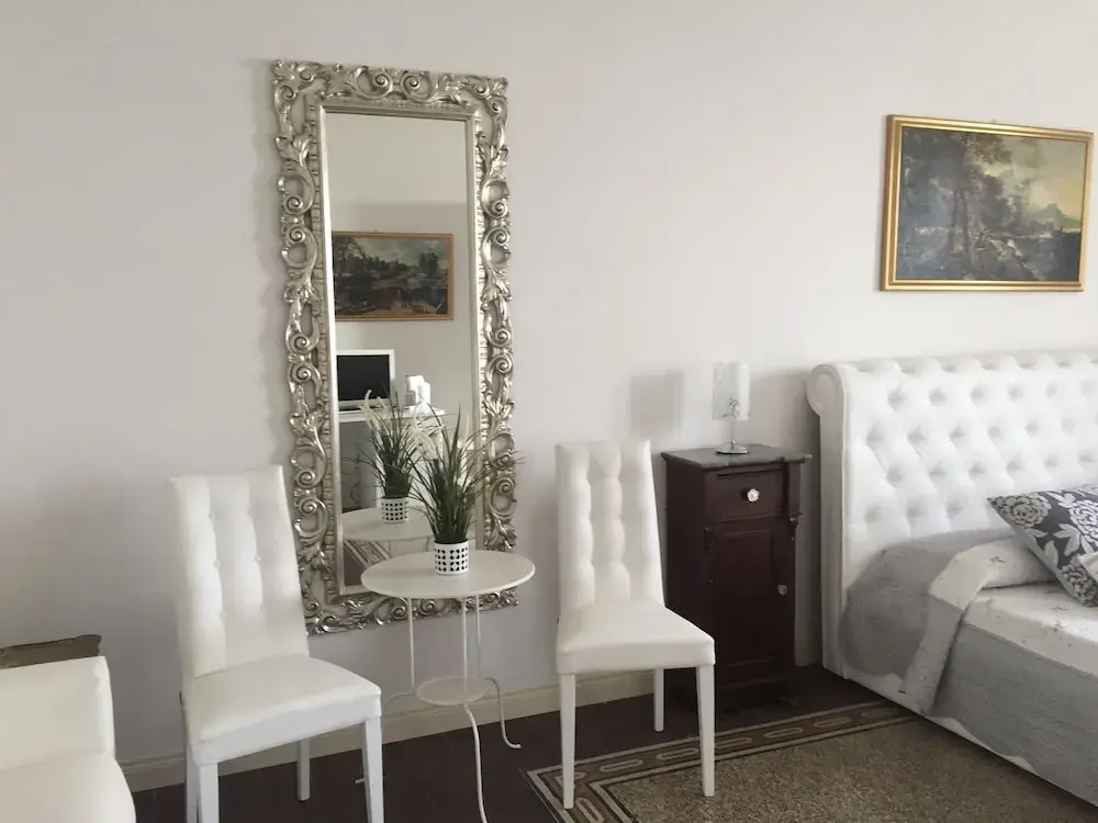 Comfort room