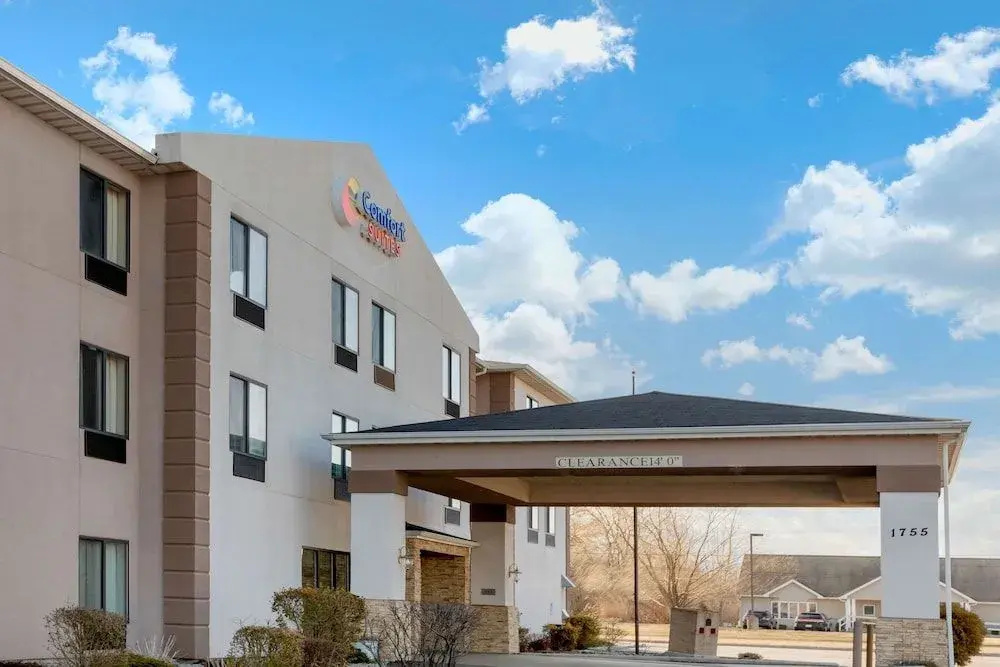 Comfort Suites South Haven Area