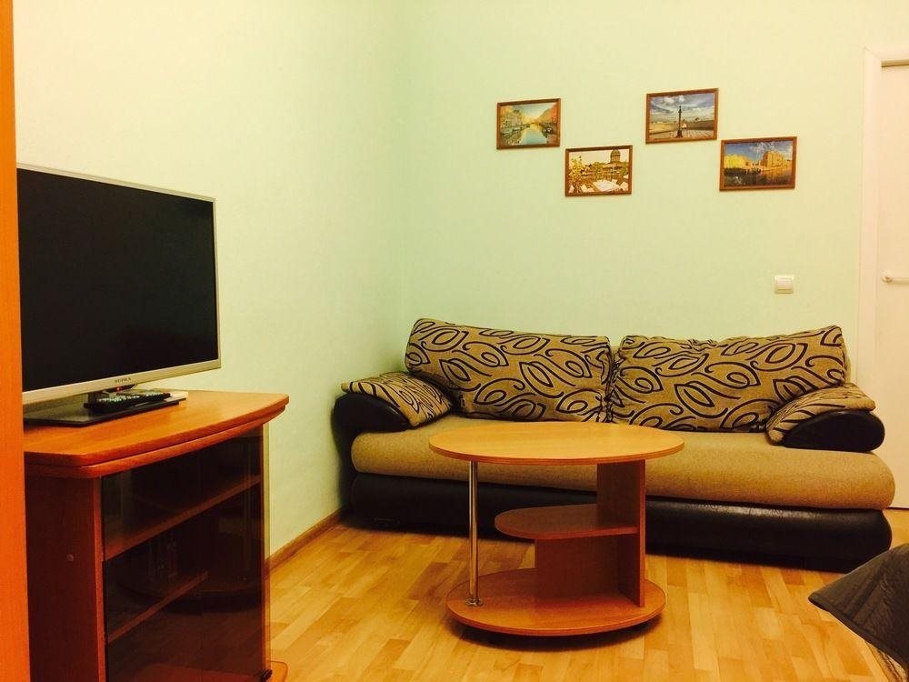 Guest House at Fontanka River Embankment 85 — 3