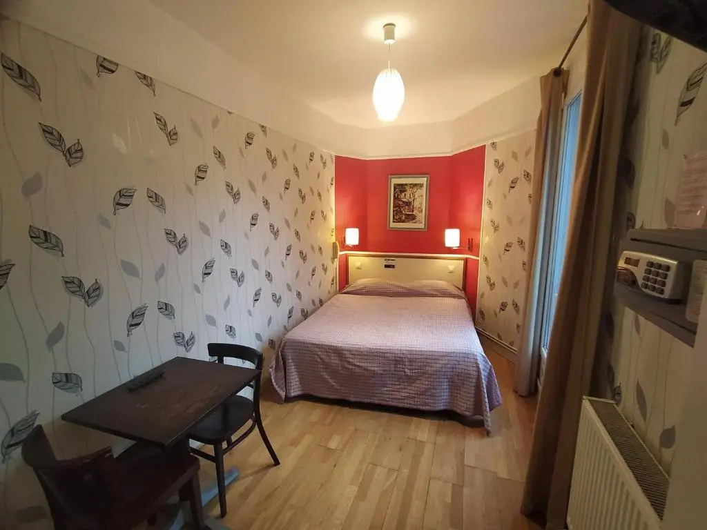 Standard Double room (full double bed)