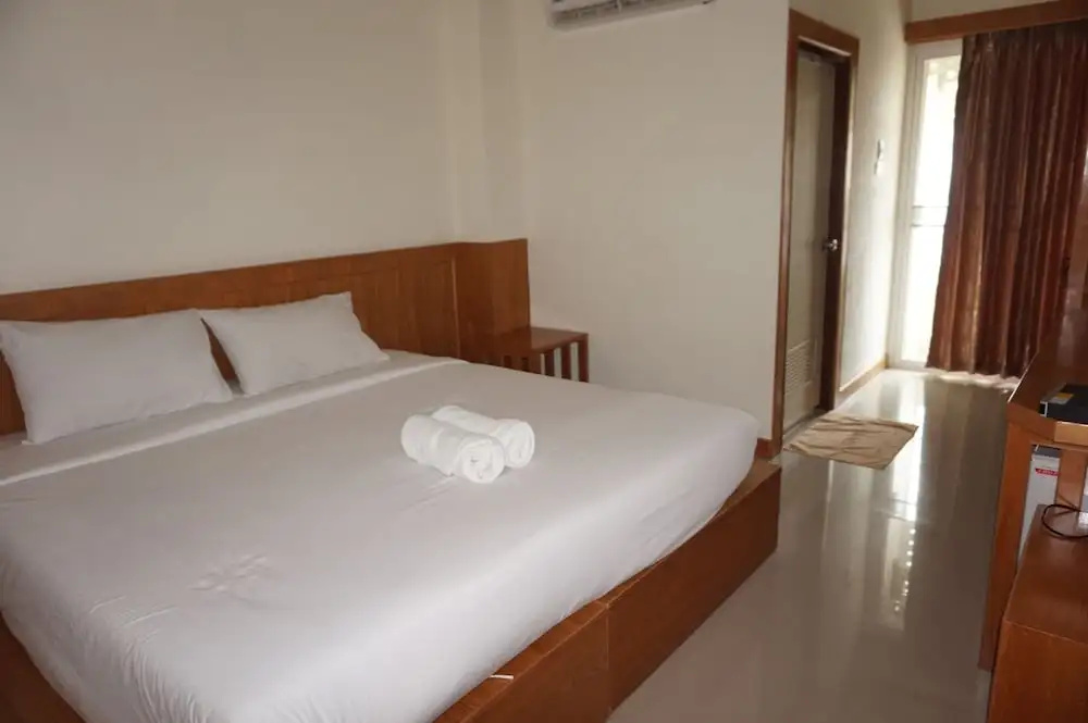 Superior Double room (full double bed)