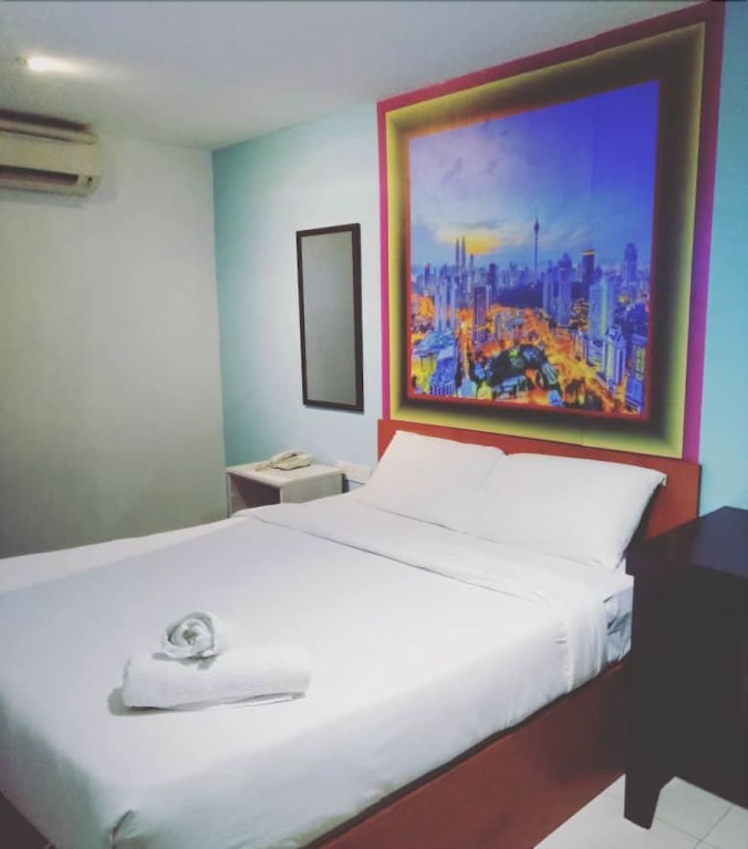 Swiss Cottage Hotel