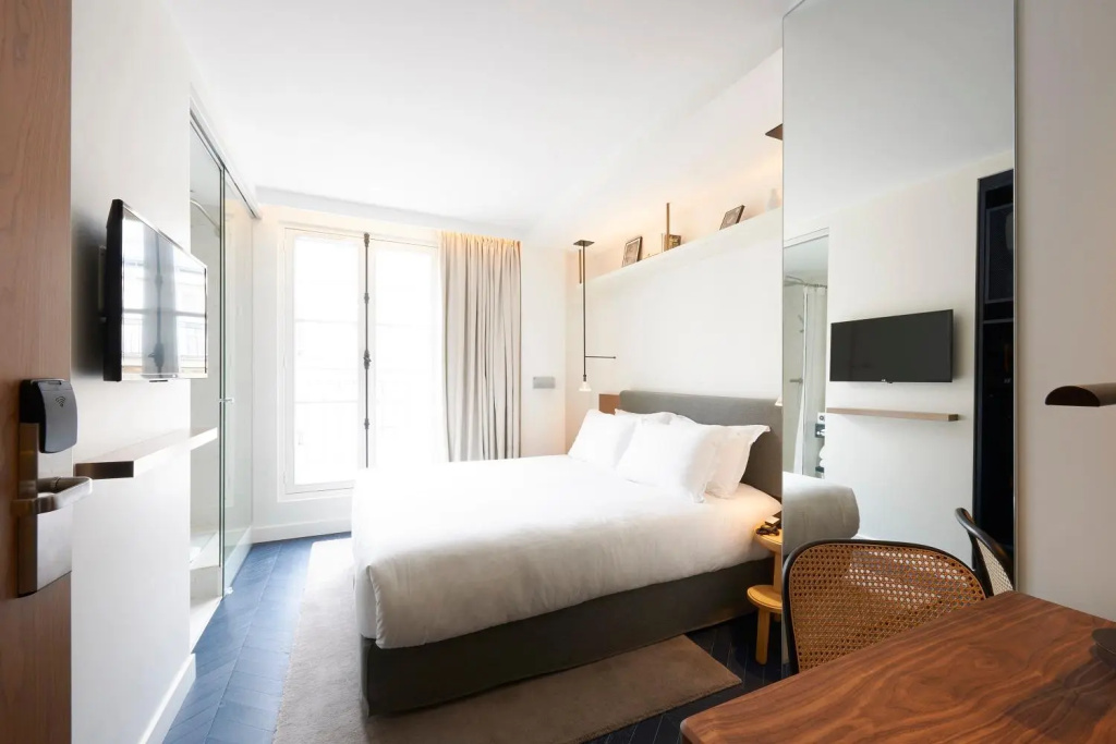 Deluxe room with balcony
