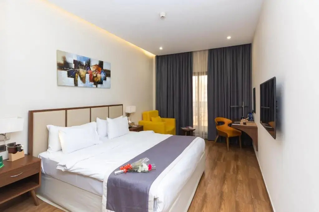Executive Double room (full double bed)