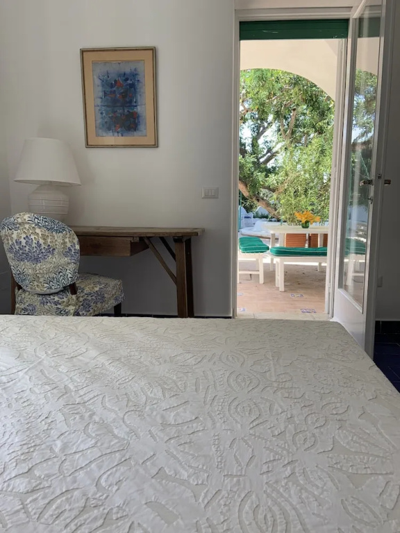 Standard Double room with garden view (full double bed)