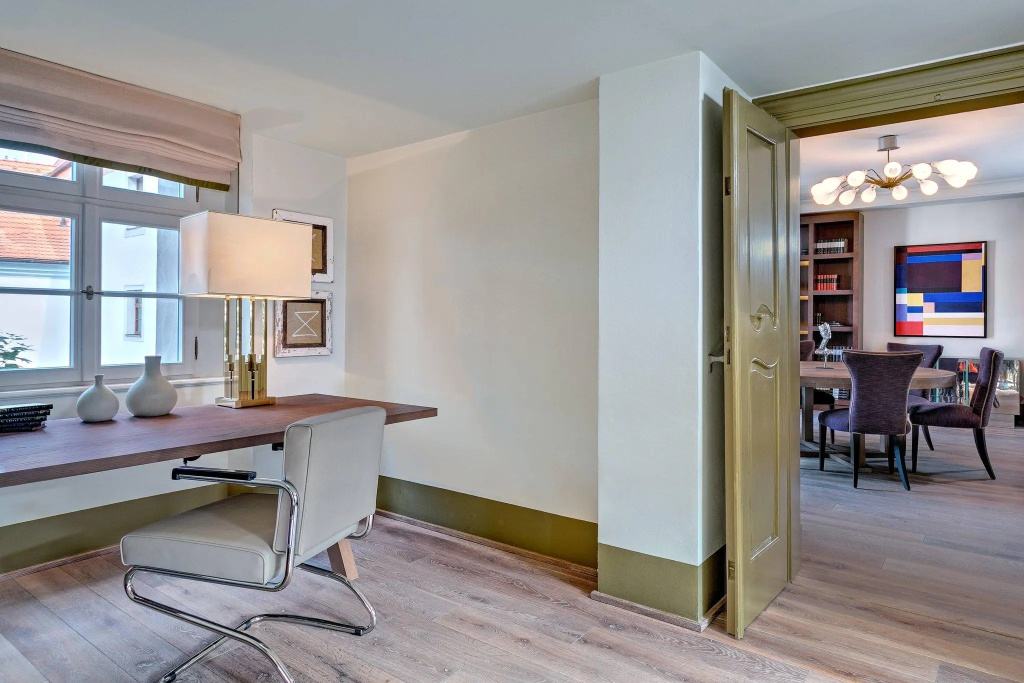 1 Bedroom Presidential Double Suite (full double bed)
