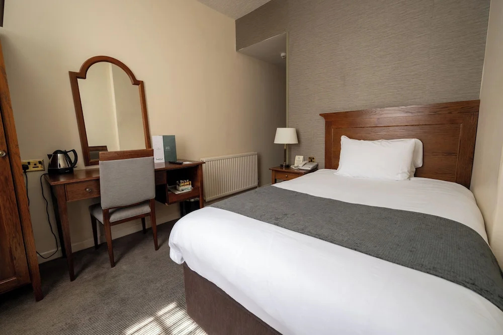 Antelope Hotel by Greene King Inns - Chambres