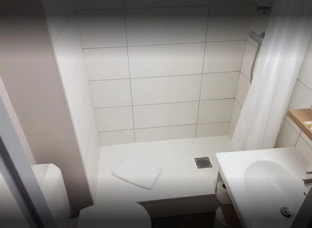 Comfort room