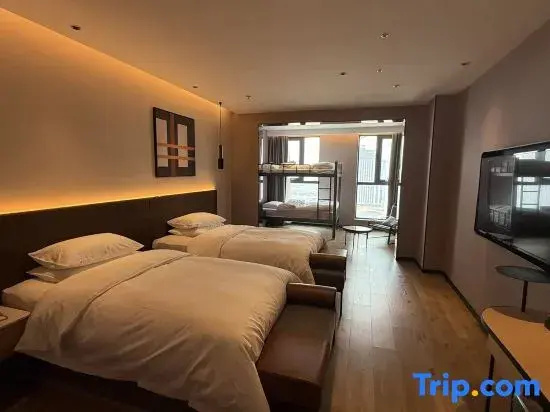 Bed in Dorm