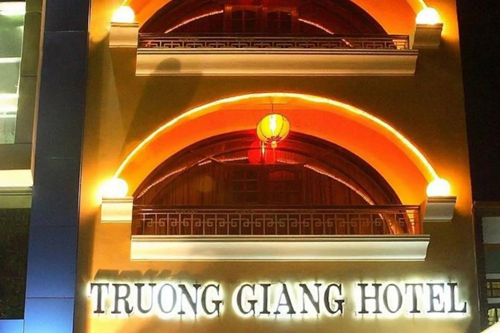 Truong Giang Hotel