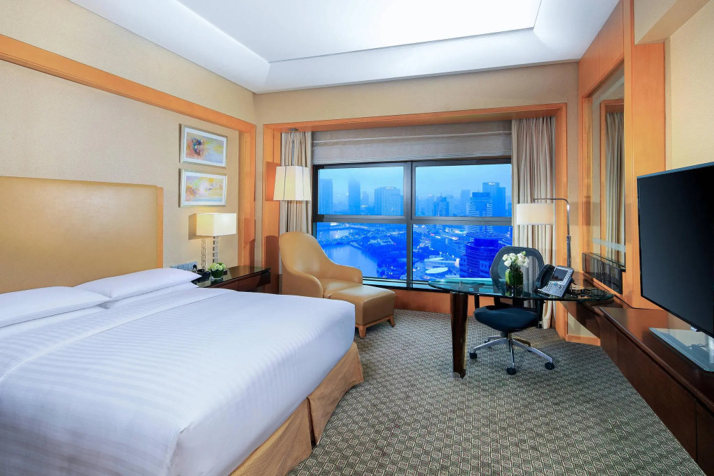 Executive Double room (full double bed)