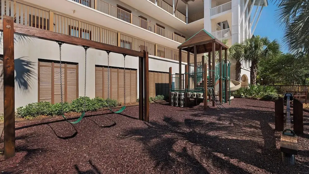 Coastal 3BR Condo With Pool & Shuttle : Snowbird Friendly!