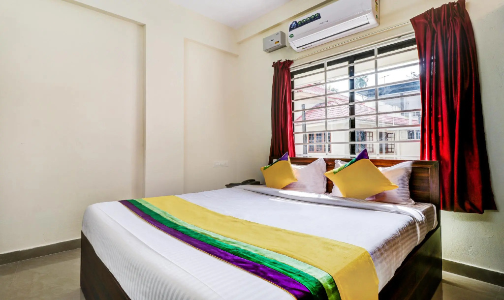 Standard Double room (full double bed)