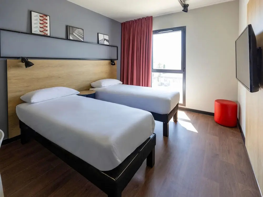 Standard Double room (twin beds)