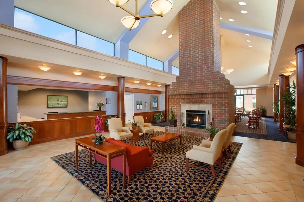 Lobby & Reception