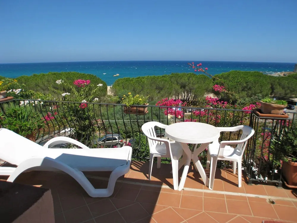 Aparthotel Domus De Janas Sul Mare - Chambres