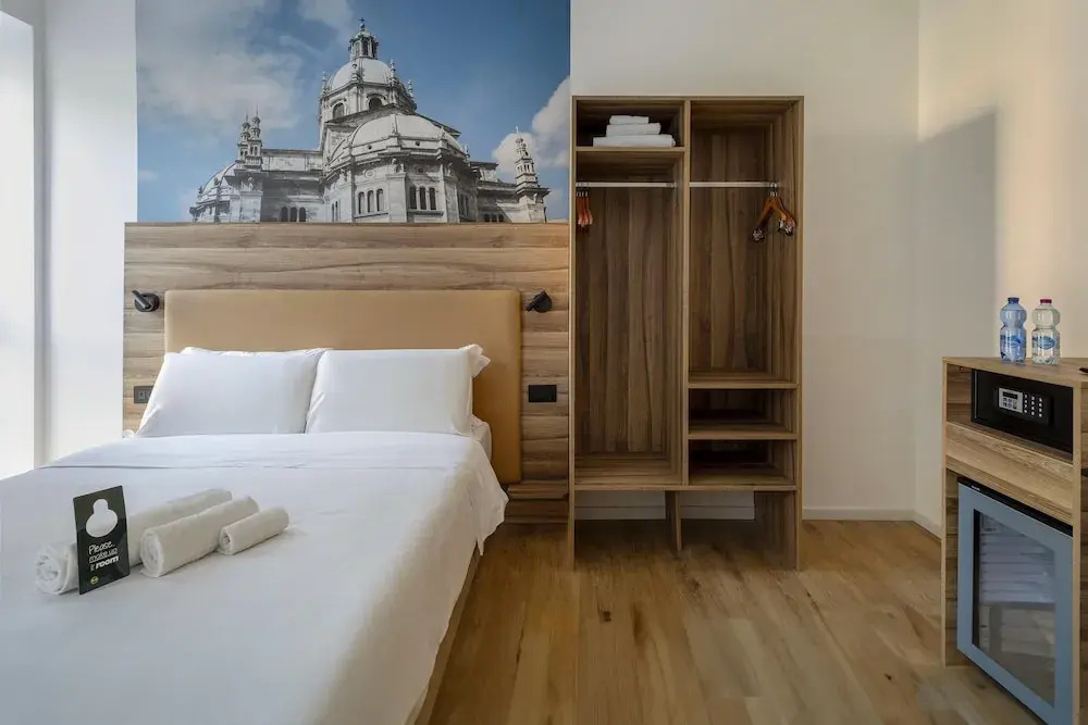 Superior Double room full double bed