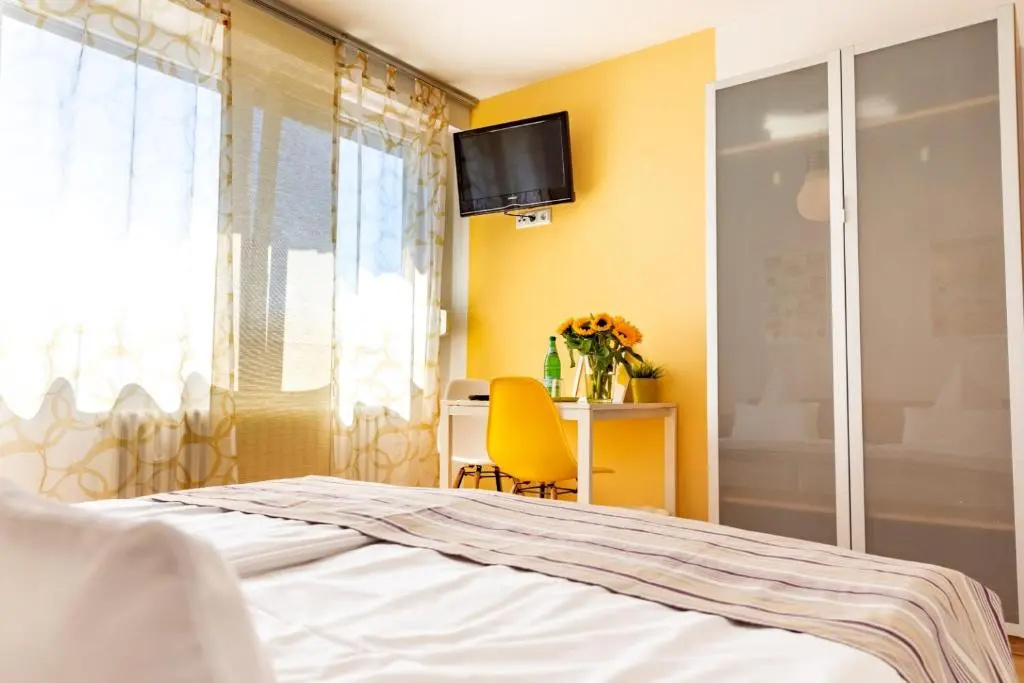 Standard Double room (full double bed)