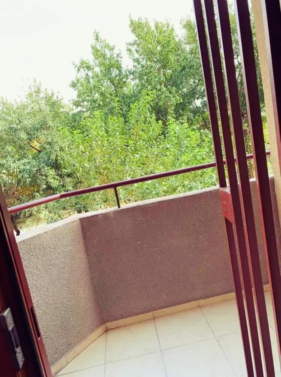 New Luxury 2 Bedroom + Balcony By Republic Square