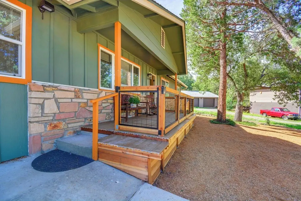 Dog Friendly! Peaceful Wooded Retreat in Prescott