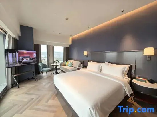 Standard Double room with view (full double bed)
