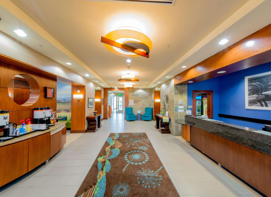 Hampton Inn & Suites Riverside/Corona East - фото 2