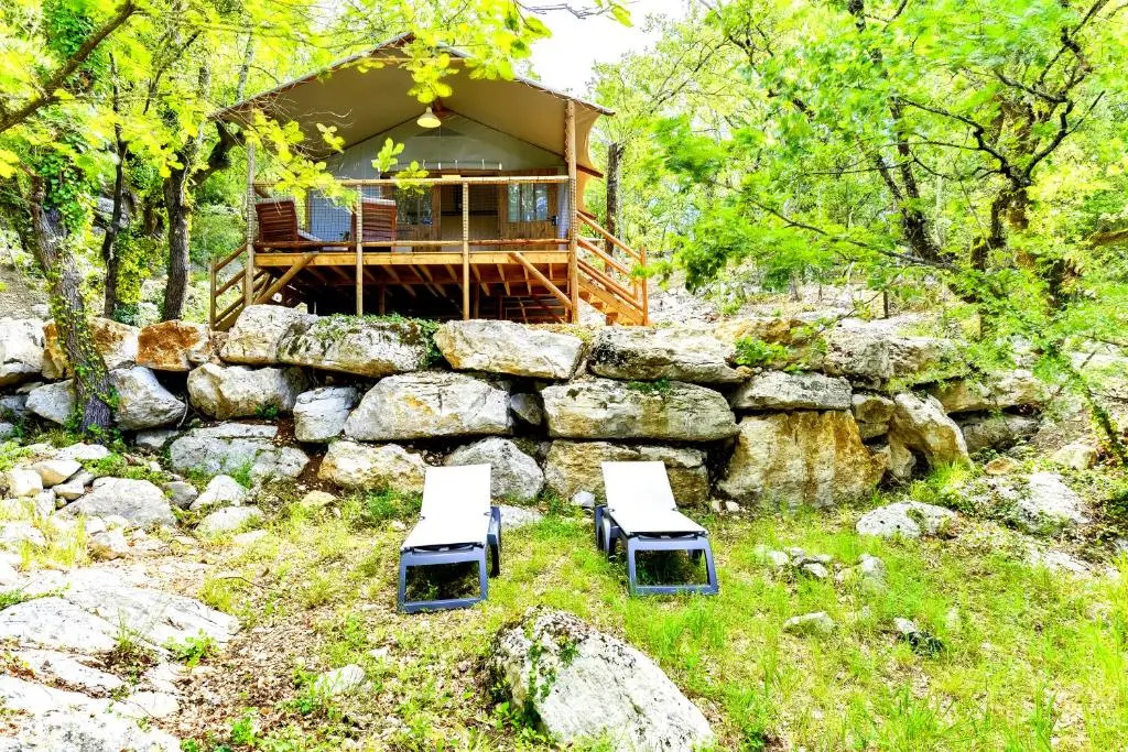 2 Bedrooms Cottage