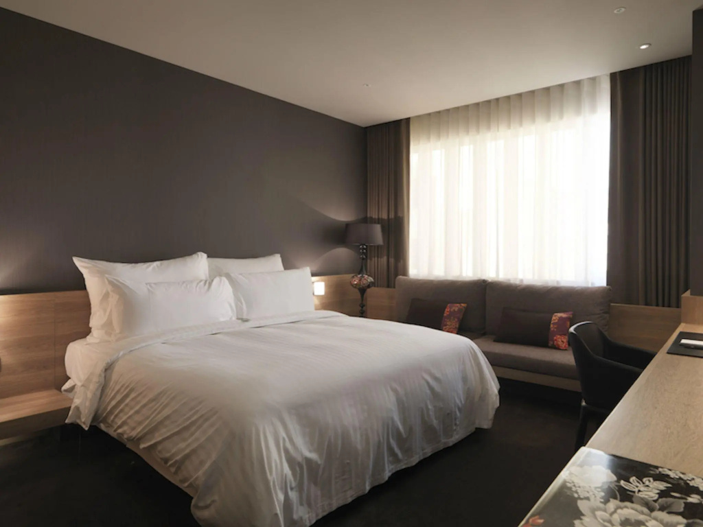 Hotel Dua — 5