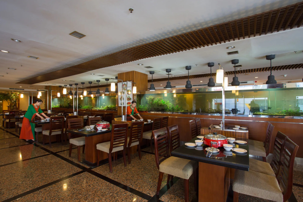 Food & Beverage
