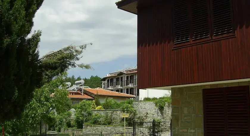 Villa Estate