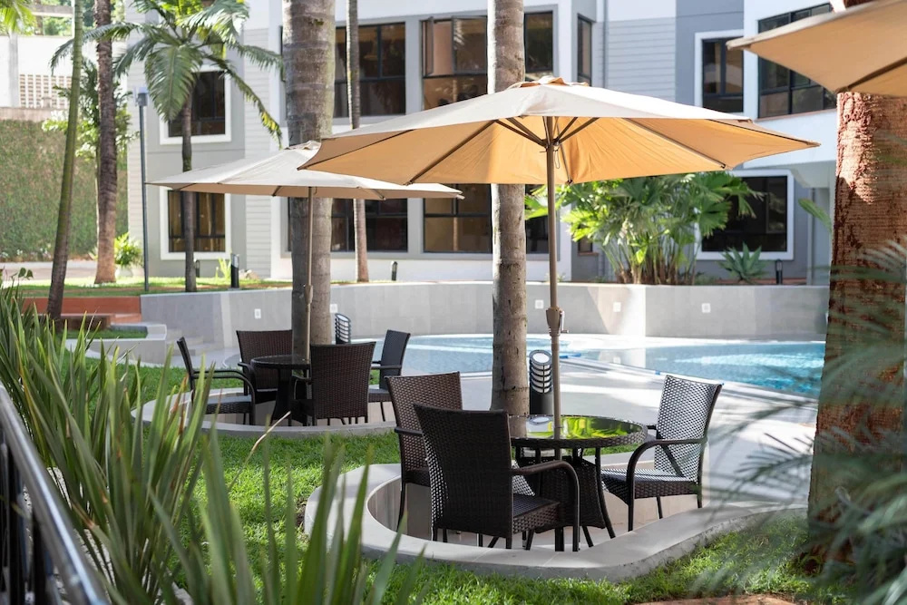 Cysuites Apartment Hotel