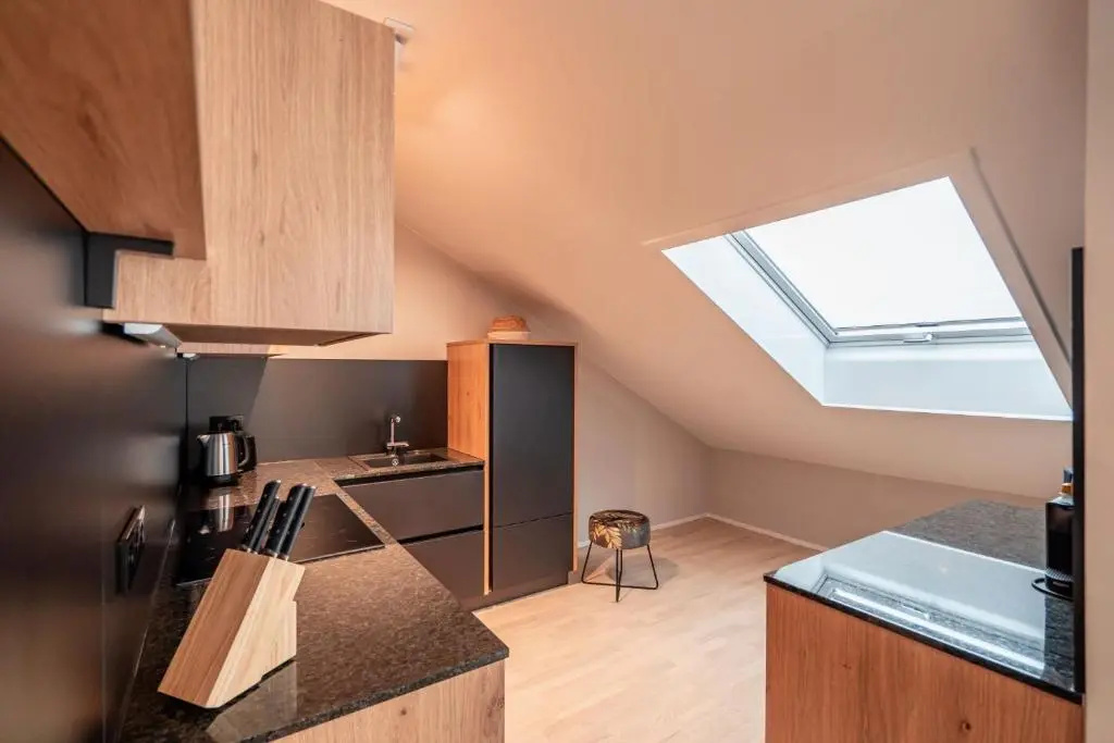 3 Bedrooms Apartment