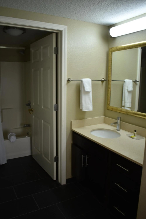 Staybridge Suites Cranbury by IHG - Général