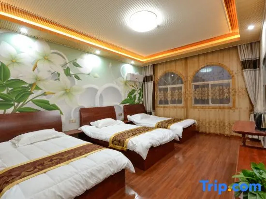 Standard Triple Family room