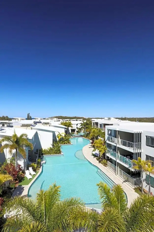 1 Bedroom Apartment with pool view