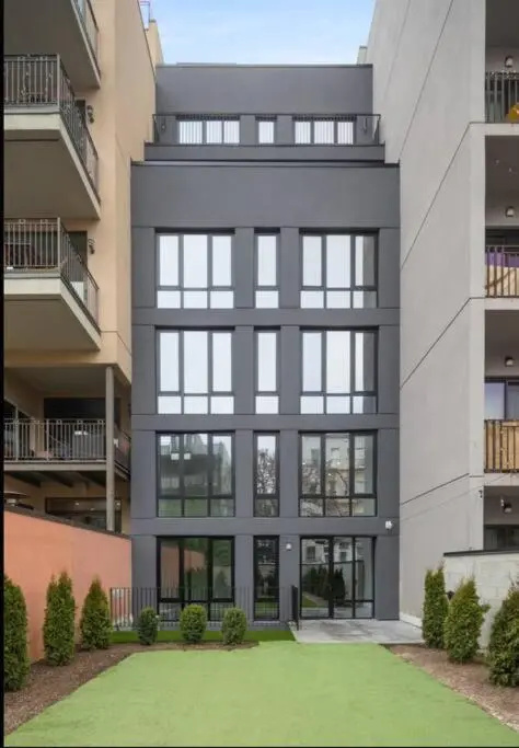 149bk-101 New Construction 2BR Private Garden W-D