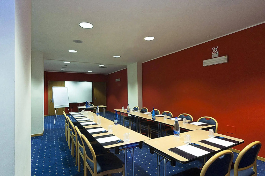City Hotel & Suites Foligno - Général