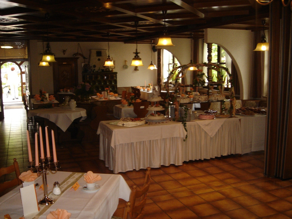 Food & Beverage