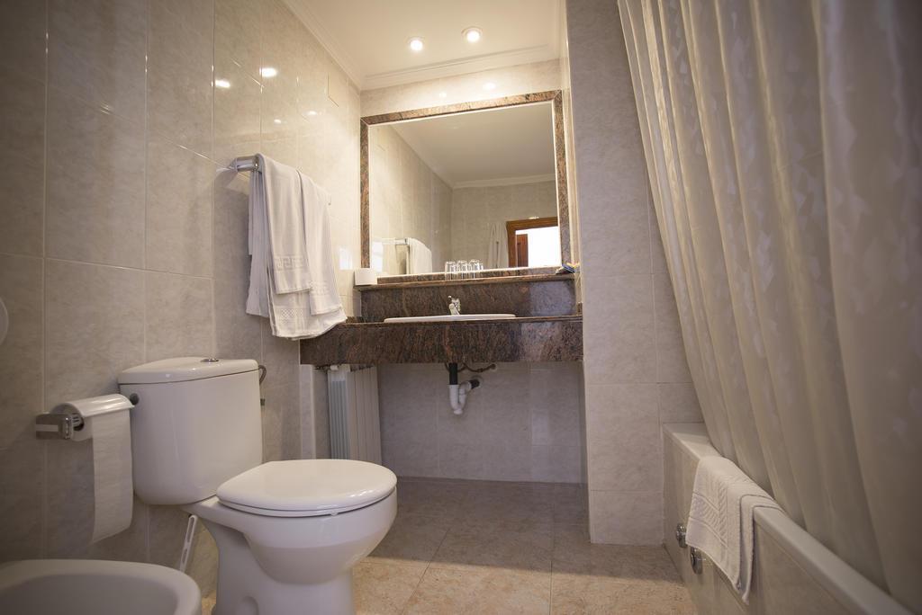 Hostal Sa Rota by null