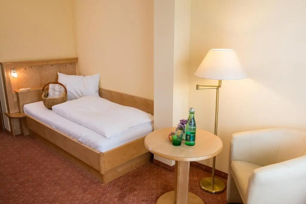 Simon - Hotel & Café - Chambres